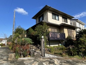 外観_南西側道路は車の乗り入れができない通路になっており、静かな住環境です<br>伊東不動産