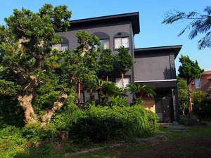碧い海と伊豆大島を一望の売戸建<br>伊東不動産