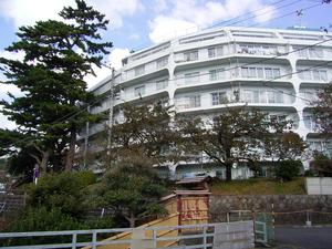 駅から徒歩5分の近さです。