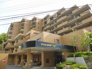 外観_千歳川沿いの温泉付きリゾートマンション<br>湯河原マンション
