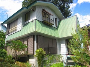 豊かな自然に囲まれた別荘地内の一戸建<br>南箱根戸建