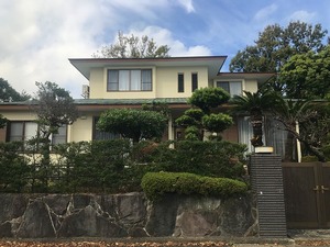 伊豆急伊豆高原別荘地内に建つ大型邸宅<br>伊豆_移住